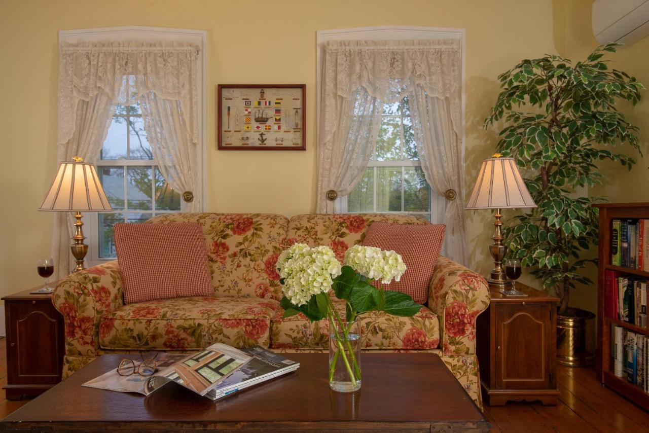 Camden Maine Stay Inn Exterior photo